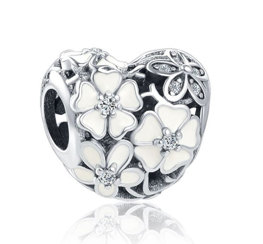 Charm Plata S925 Corazón Flores Blancas